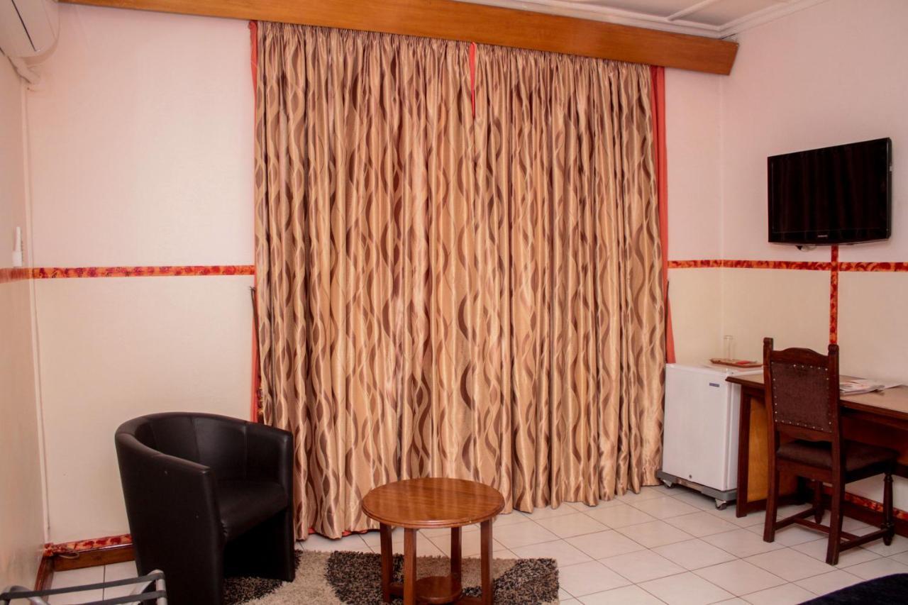 Park Hotel Lubumbashi Zewnętrze zdjęcie